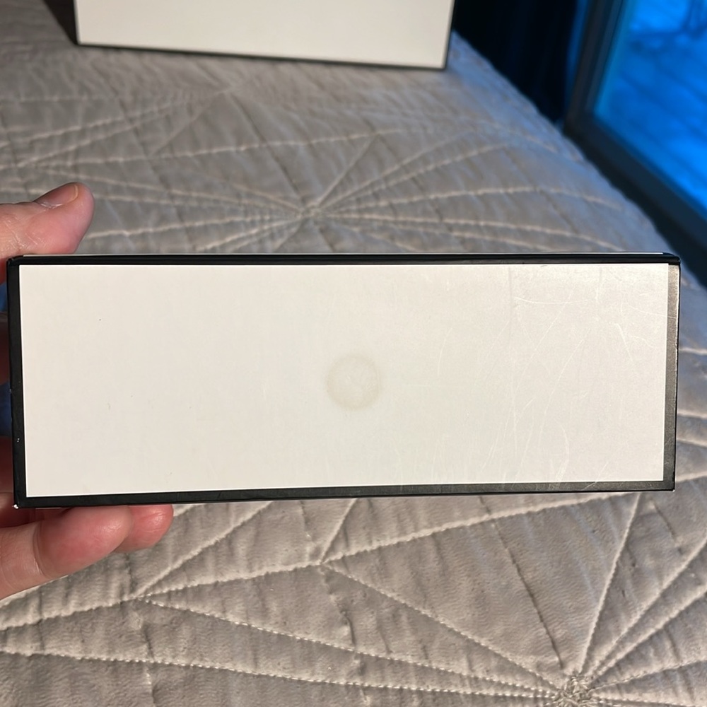 Chanel Box with Chanel Ribbon - Picture 7 of 12